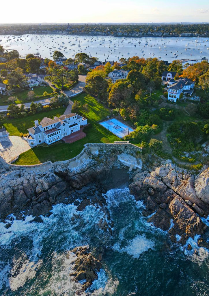 Coastal harbor and waterfront homes in Massachusetts near Churches of Christ communities